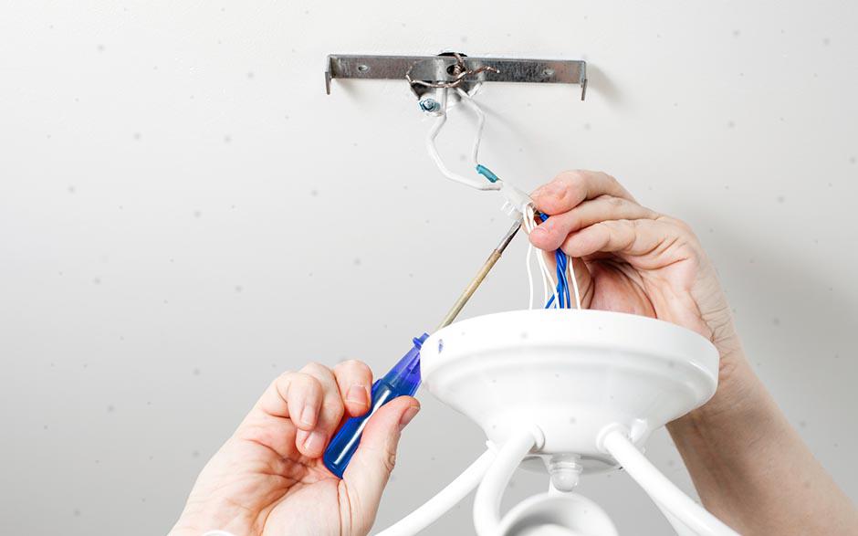 travail électricien Écouen